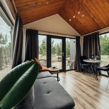 Atputas Komplekss Pazust Priedes - Sunset House Bernāti